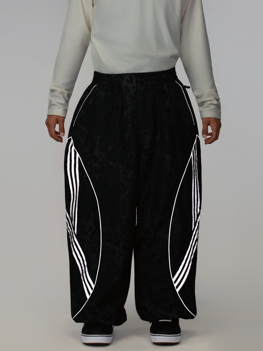 Nightline Park Rider Herren-Schneehose mit reflektierenden Kurven und lockerer Passform