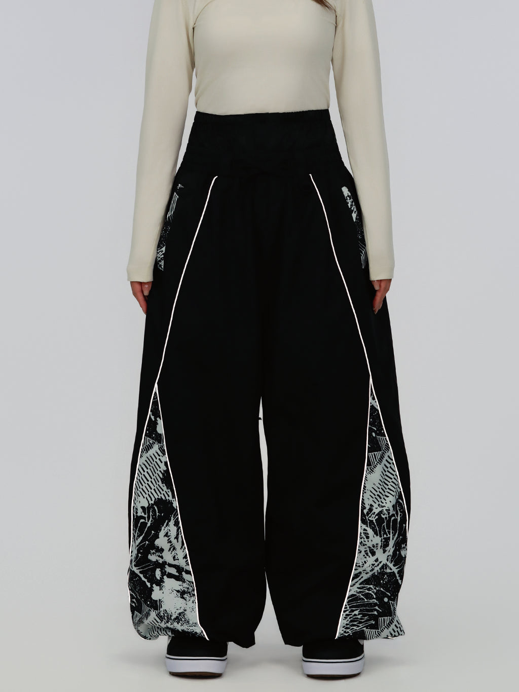 Damen Hyper Flux Color Graffiti Panel Reflective Line Jogger Baggy Snow Pants