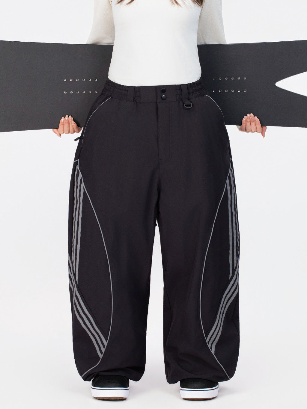 Nightline Park Rider Damen-Schneehose mit reflektierenden Kurven und lockerer Passform