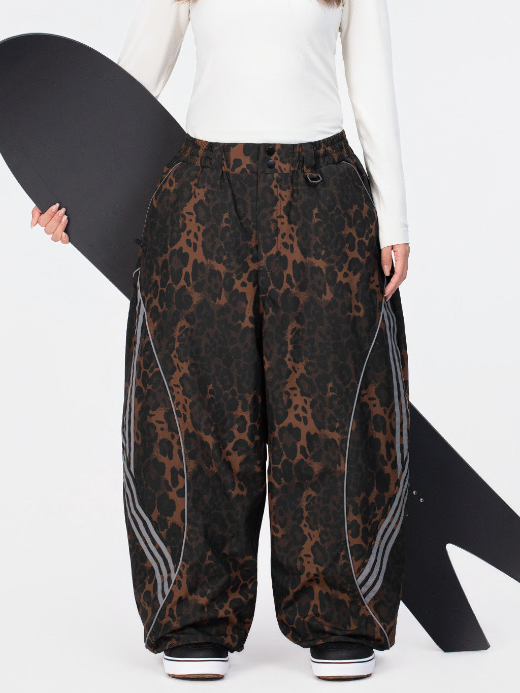 Nightline Park Rider Damen-Schneehose mit reflektierenden Kurven und lockerer Passform