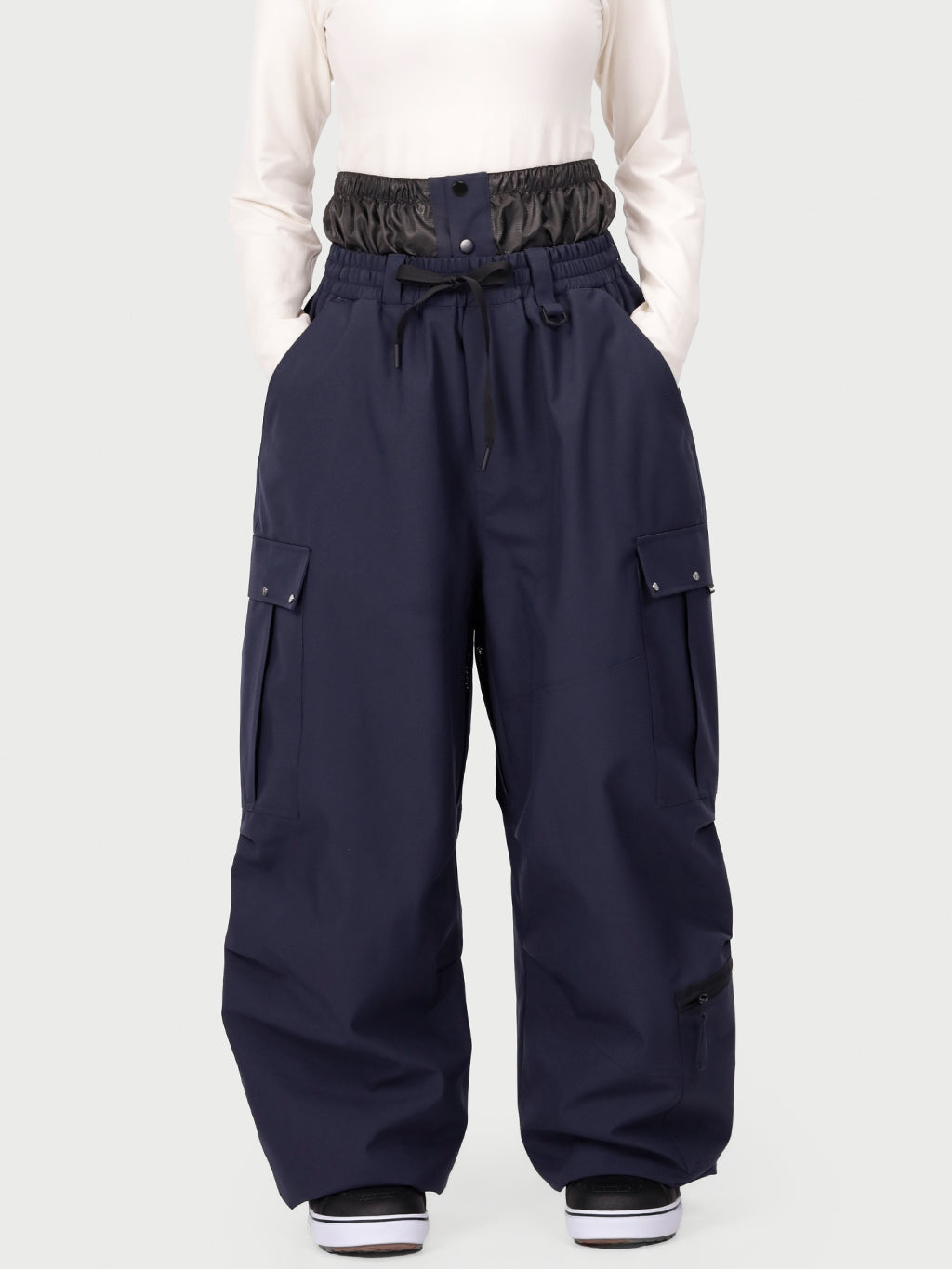 Techline Damen-Arbeitskleidungs-inspirierte Utility-Cargo-Schneehose – Baggy Freestyle-Passform