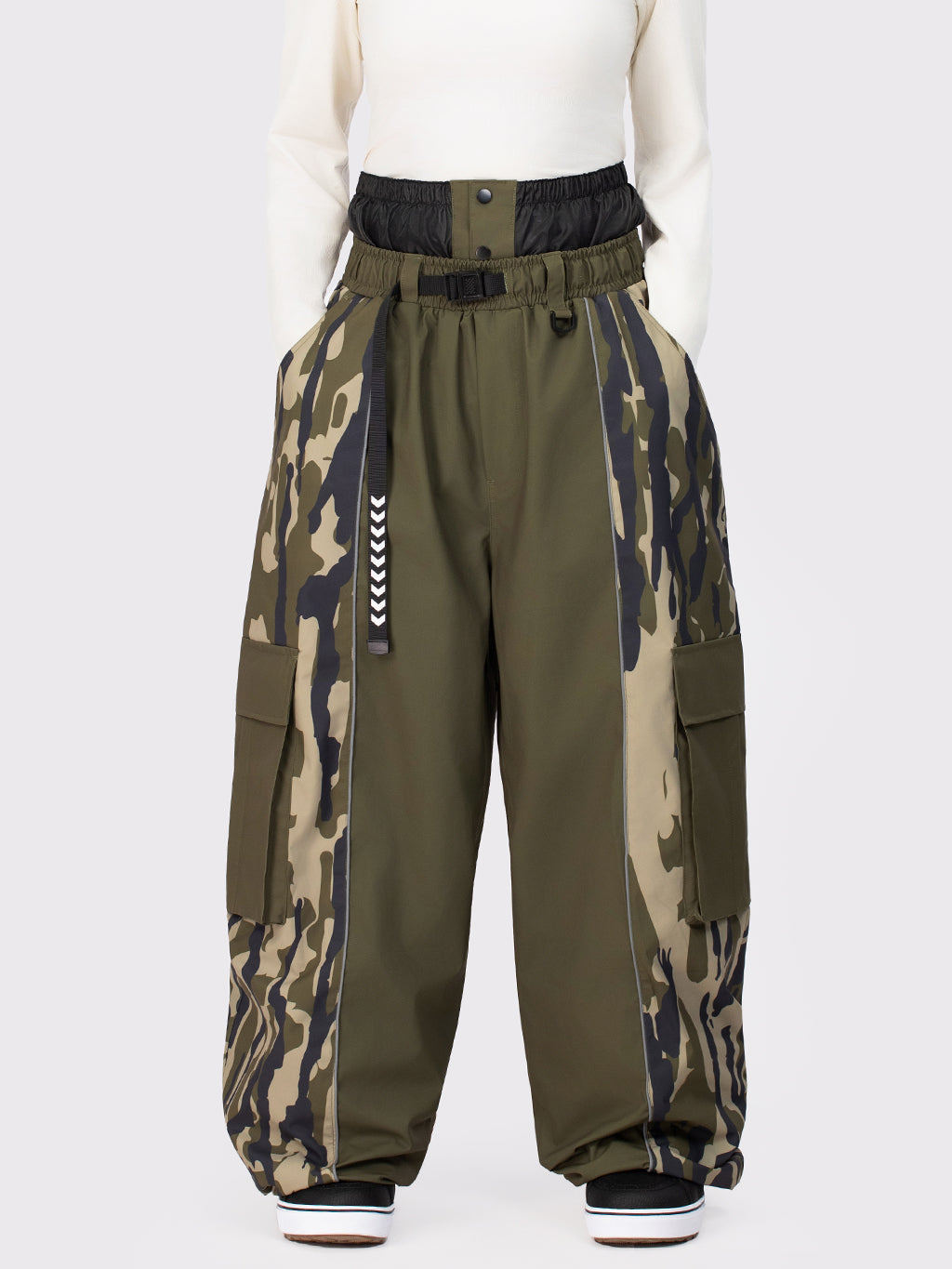 Wild Motion Damen-Schneehose mit reflektierendem Farbblock-Design und extra weitem Schnitt