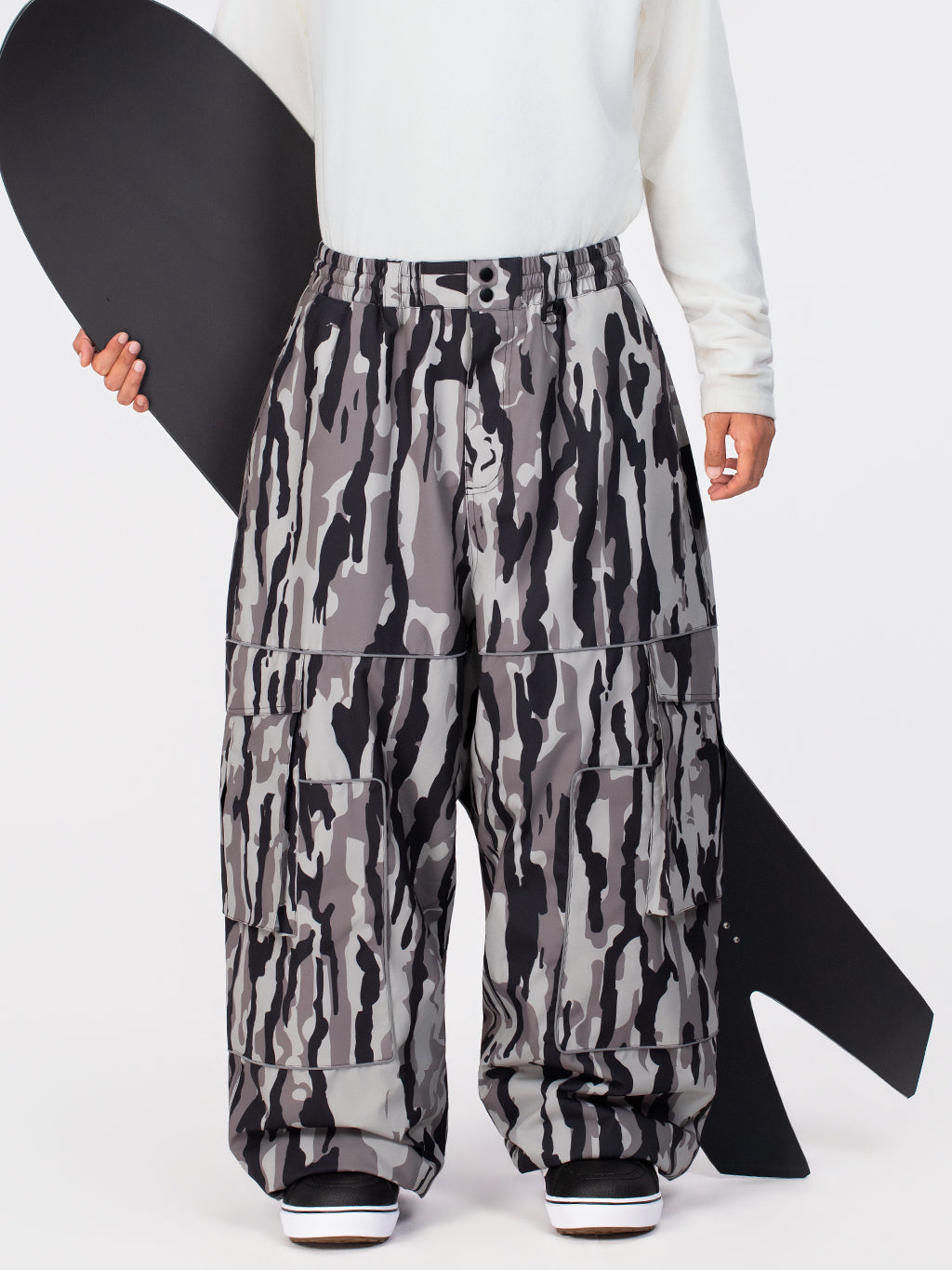 Nightline Park Rider Herren-Schneehose mit reflektierenden Details, Cargotaschen und weitem Schnitt