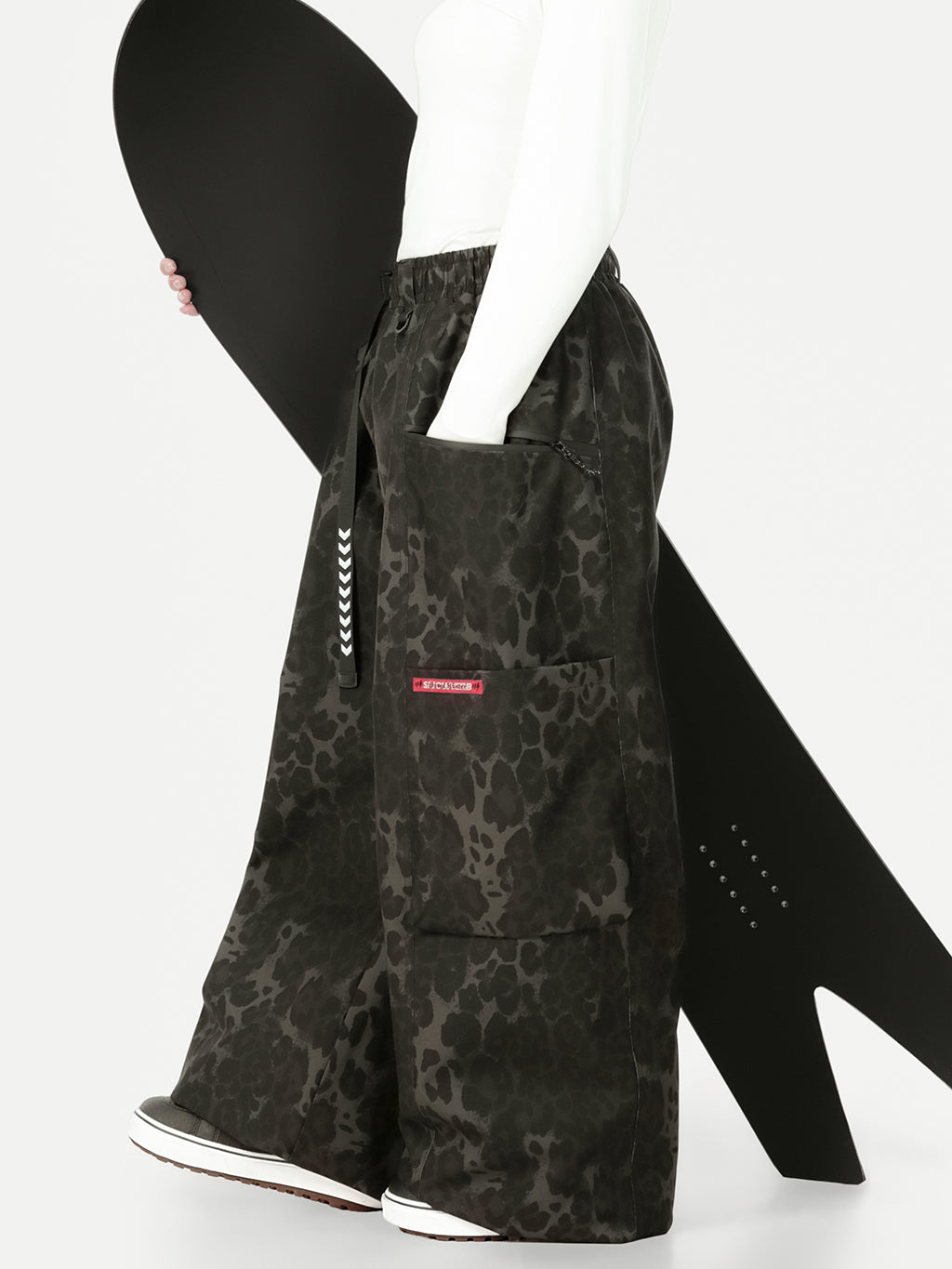 Techline Damen-Skihose mit strapazierfähigem Stretch-Cargo-Design – Baggy Freestyle Passform