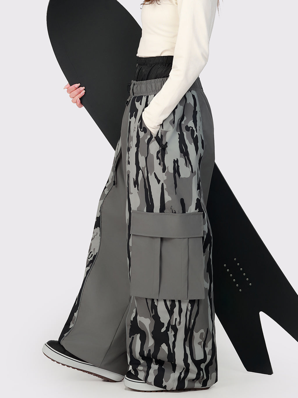 Wild Motion Damen-Schneehose mit reflektierendem Farbblock-Design und extra weitem Schnitt
