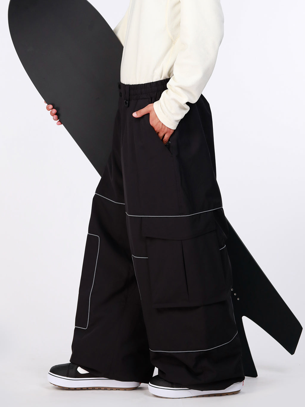 Nightline Park Rider Herren-Schneehose mit reflektierenden Details, Cargotaschen und weitem Schnitt