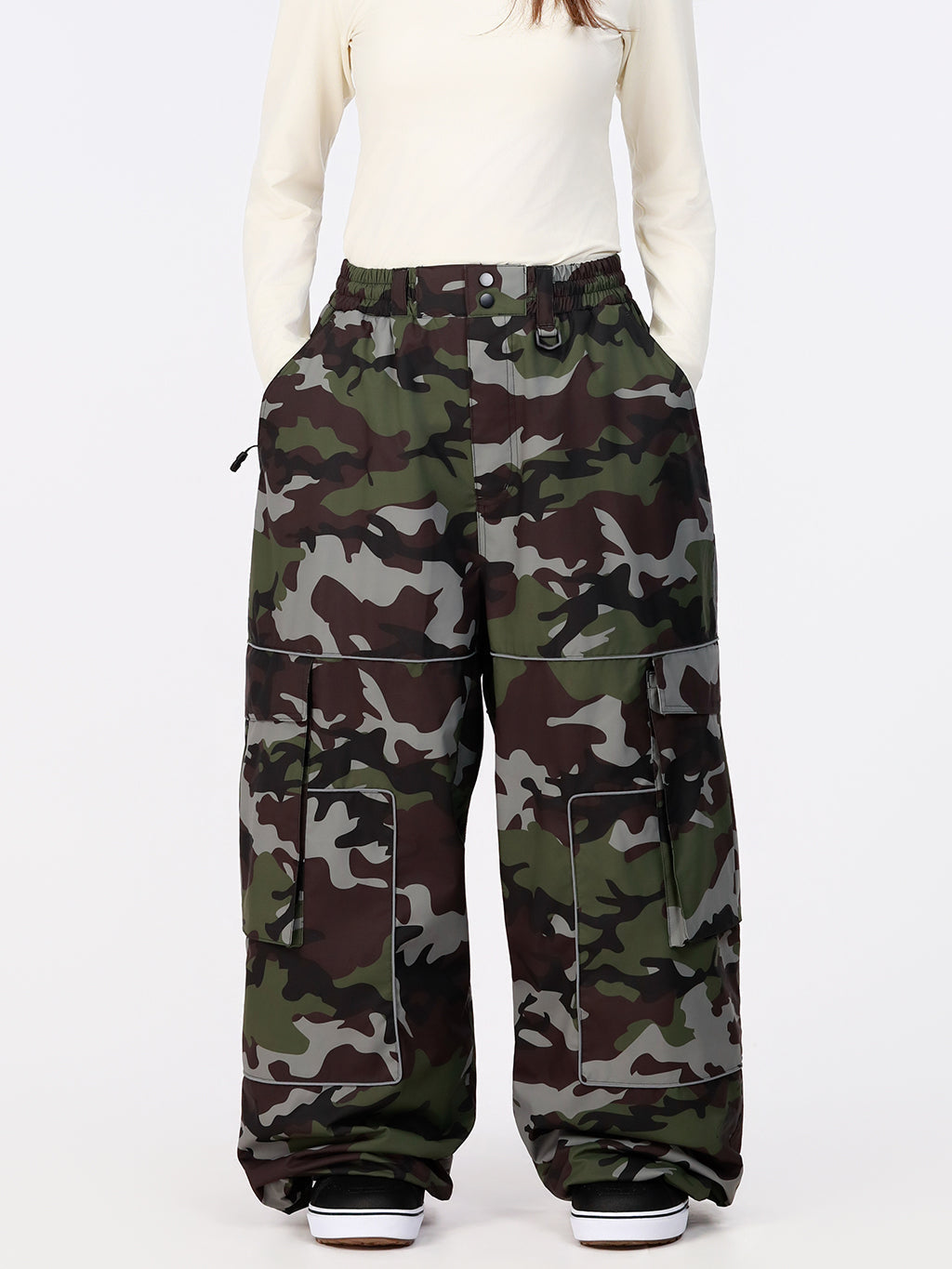 Nightline Park Rider Damen-Skihose mit reflektierenden Details, Cargotaschen und weitem Schnitt