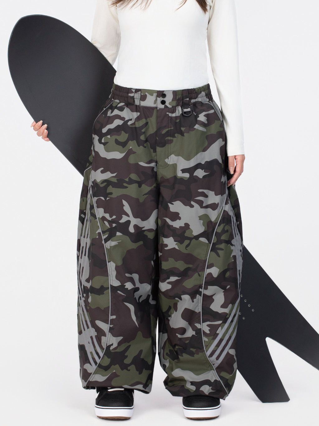 Nightline Park Rider Damen-Schneehose mit reflektierenden Kurven und lockerer Passform