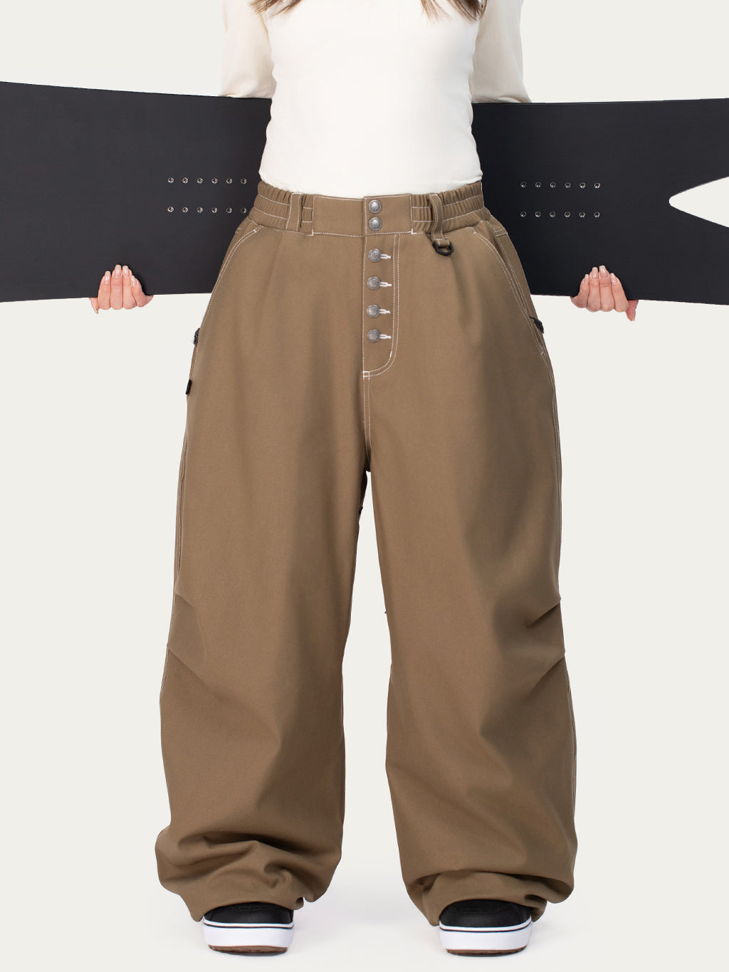 Raw Utility Niet-Arbeitsjeans-Schneehose für Damen – Oversized-Passform mit doppelter Gesäßtasche