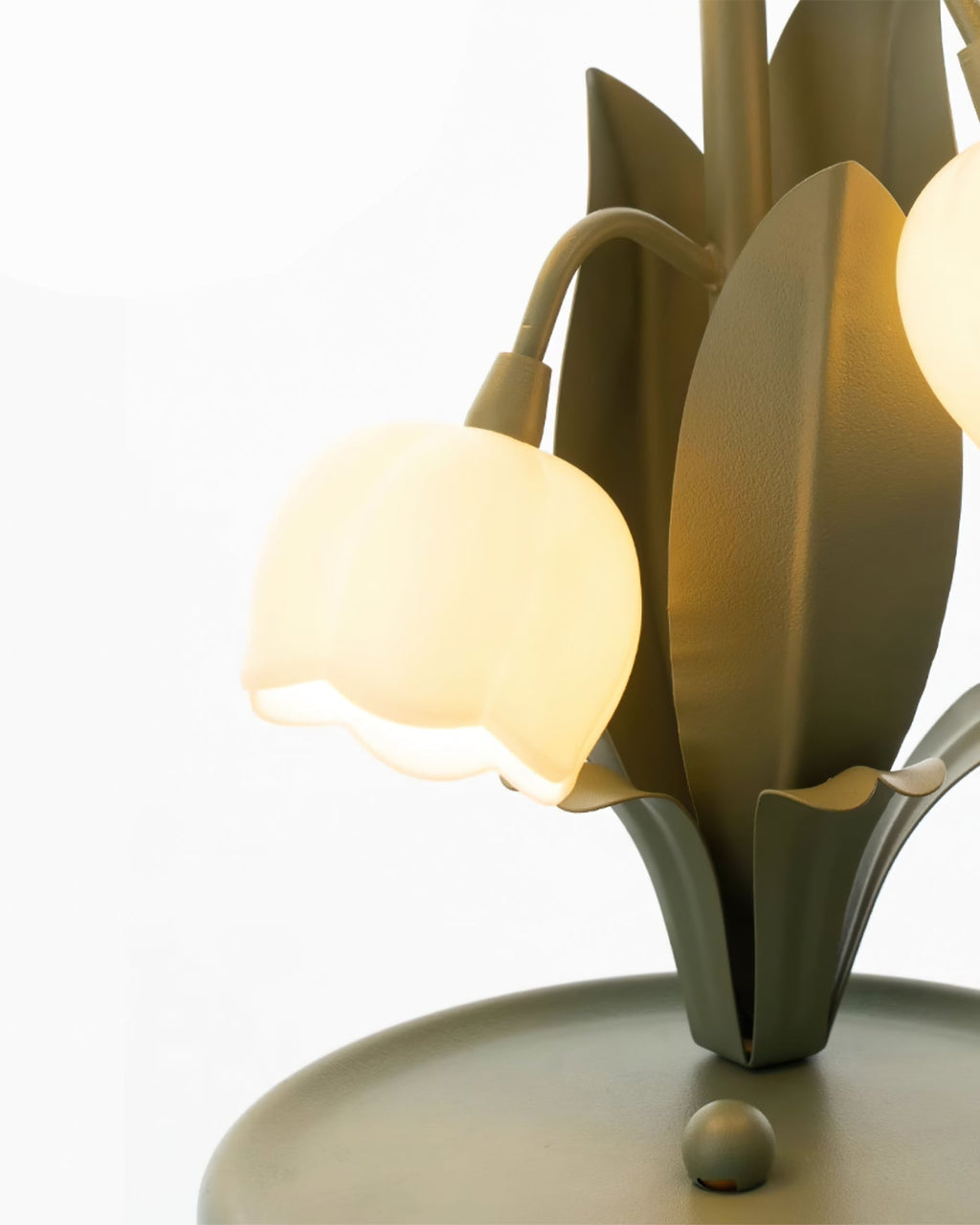 Luvano Tischleuchte Blüte Glas elegant
