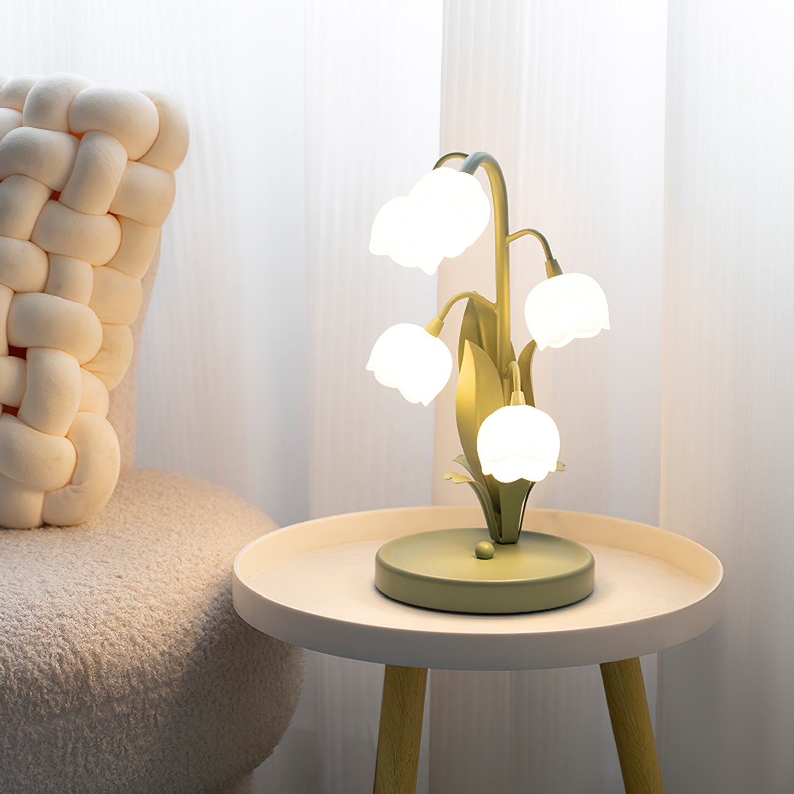 Luvano Tischleuchte Blüte Glas elegant