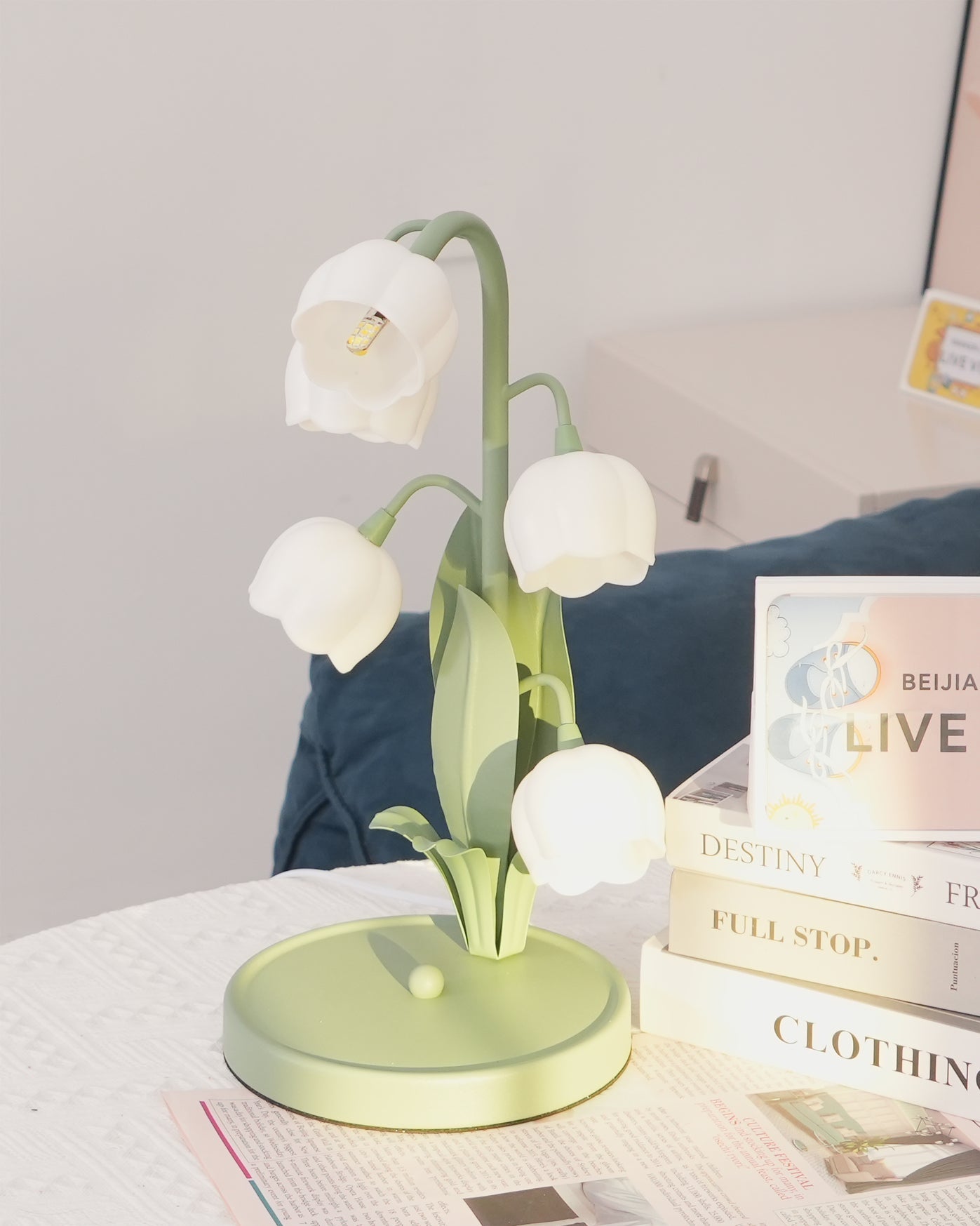 Luvano Tischleuchte Blüte Glas elegant