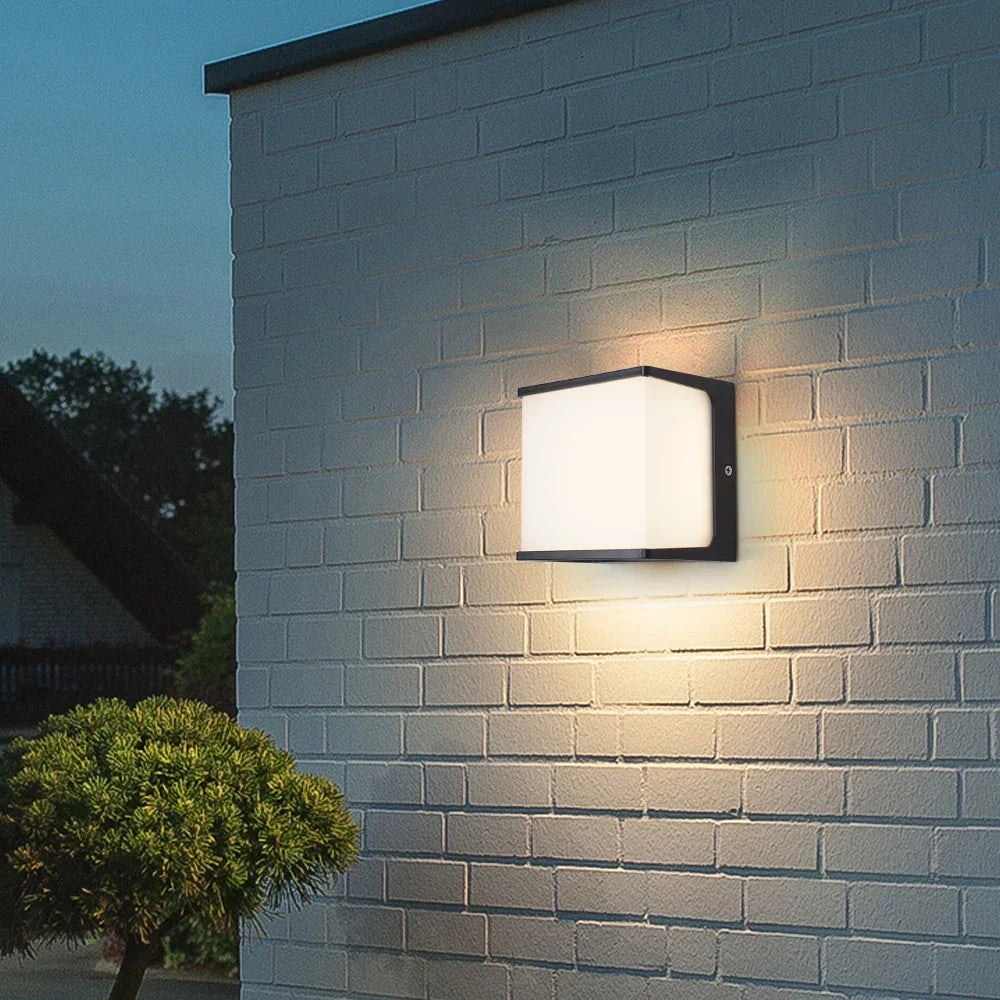 Luvano AeroCube LED Wandleuchte außen Würfel